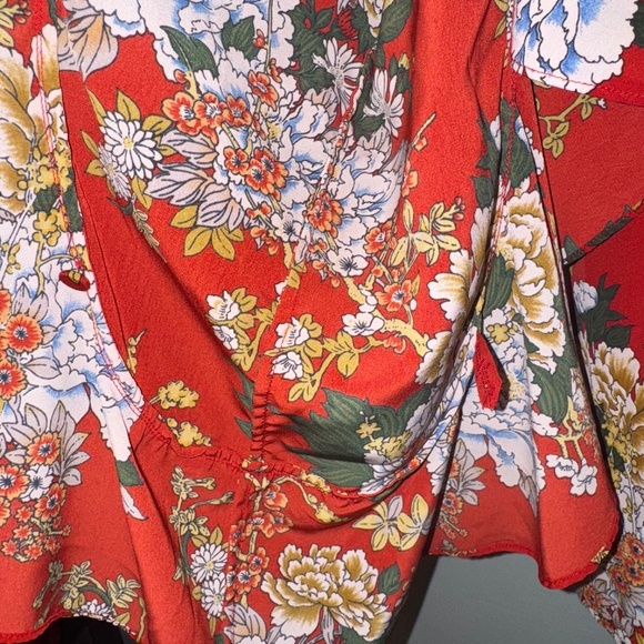 EUC Robert Rodriguez for Barneys New York Floral Butterfly Sleeve Top Size Small - Picture 4 of 8